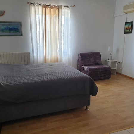 Rooms With A Parking Space Krk - 13553 Vrh  Exterior foto