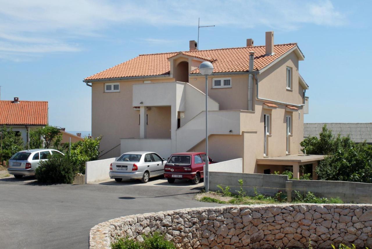 Rooms With A Parking Space Krk - 13553 Vrh  Exterior foto