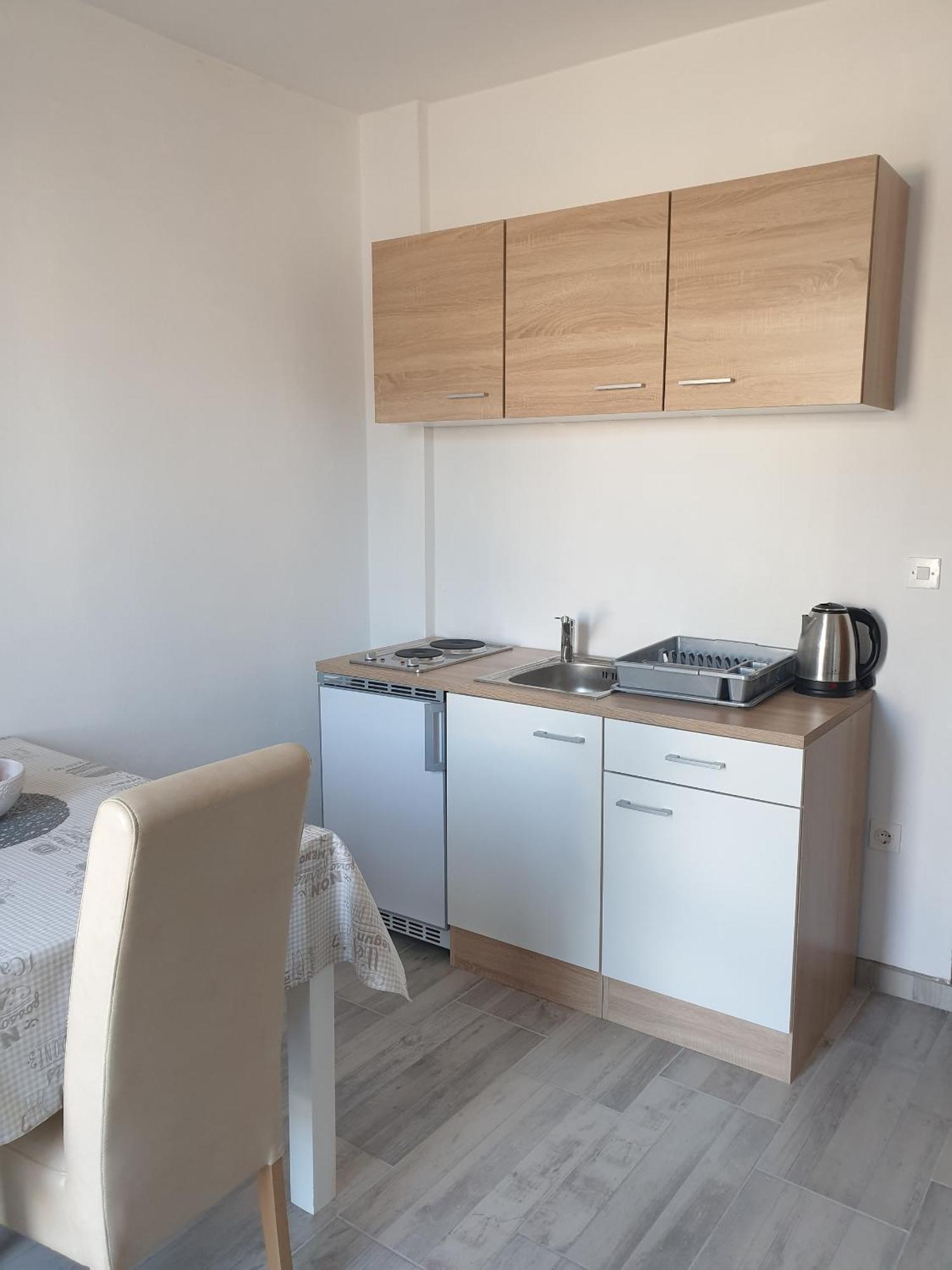 Rooms With A Parking Space Krk - 13553 Vrh  Exterior foto